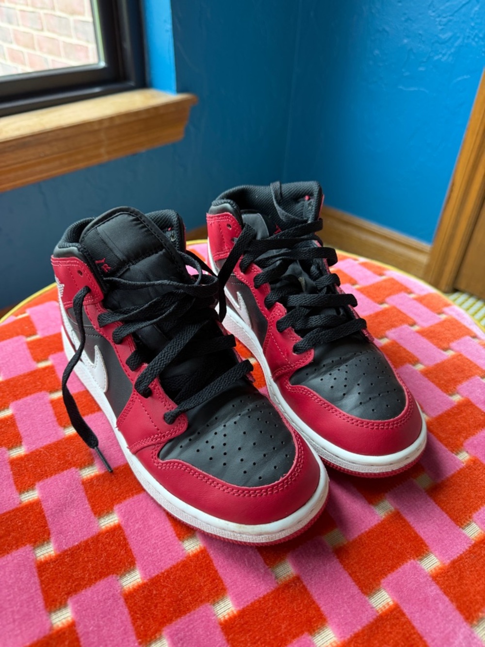 Nike Kids Mid-Top Sneakers in Black, Red & White- brand new never worn